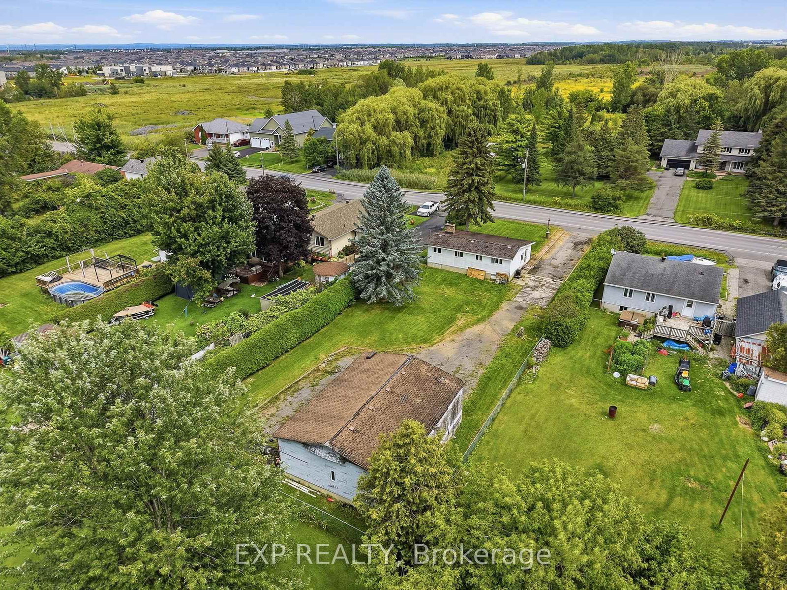 2498 Mer Bleue Road • Ottawa, ON photo 19