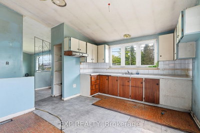 2498 Mer Bleue Road • Ottawa, ON photo 6