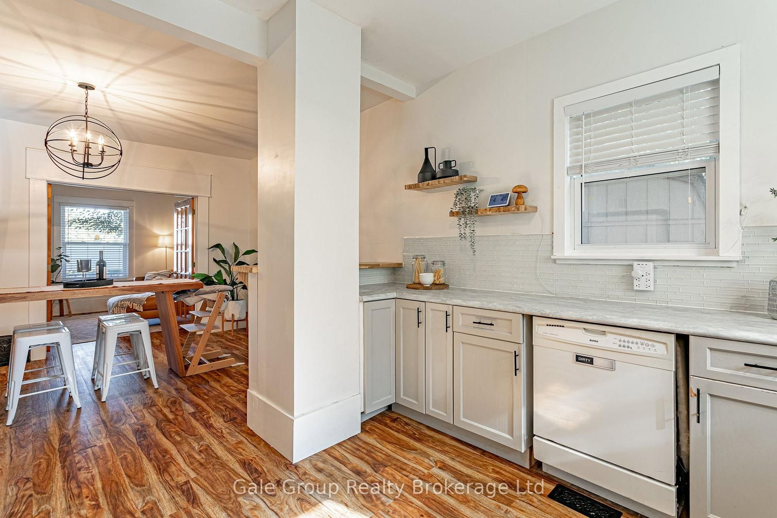 83 Victoria Street N • Woodstock, ON photo 15