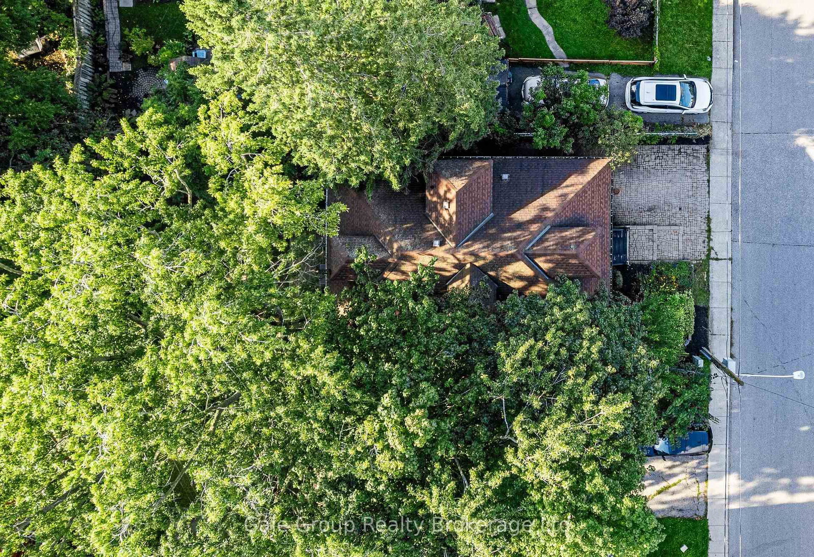 83 Victoria Street N • Woodstock, ON photo 36