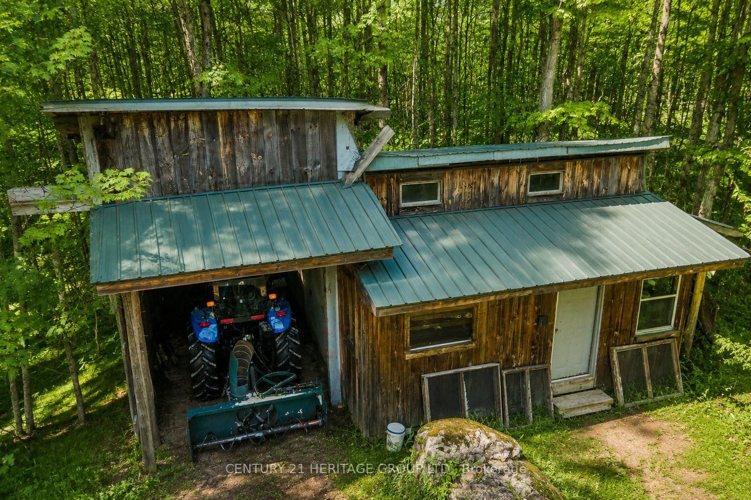 580223 SIDEROAD 60 • Chatsworth, ON photo 14