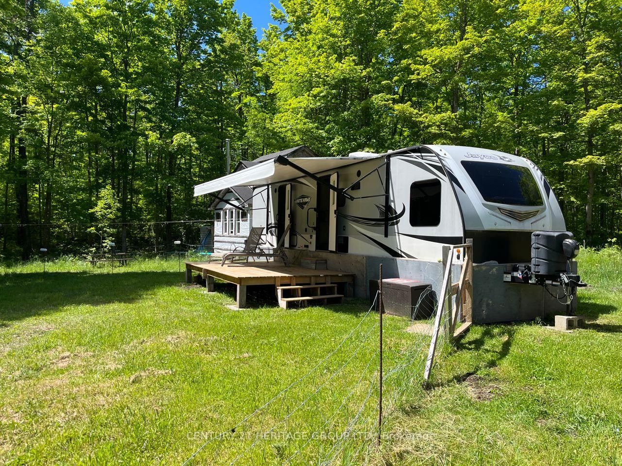 580223 SIDEROAD 60 • Chatsworth, ON photo 9