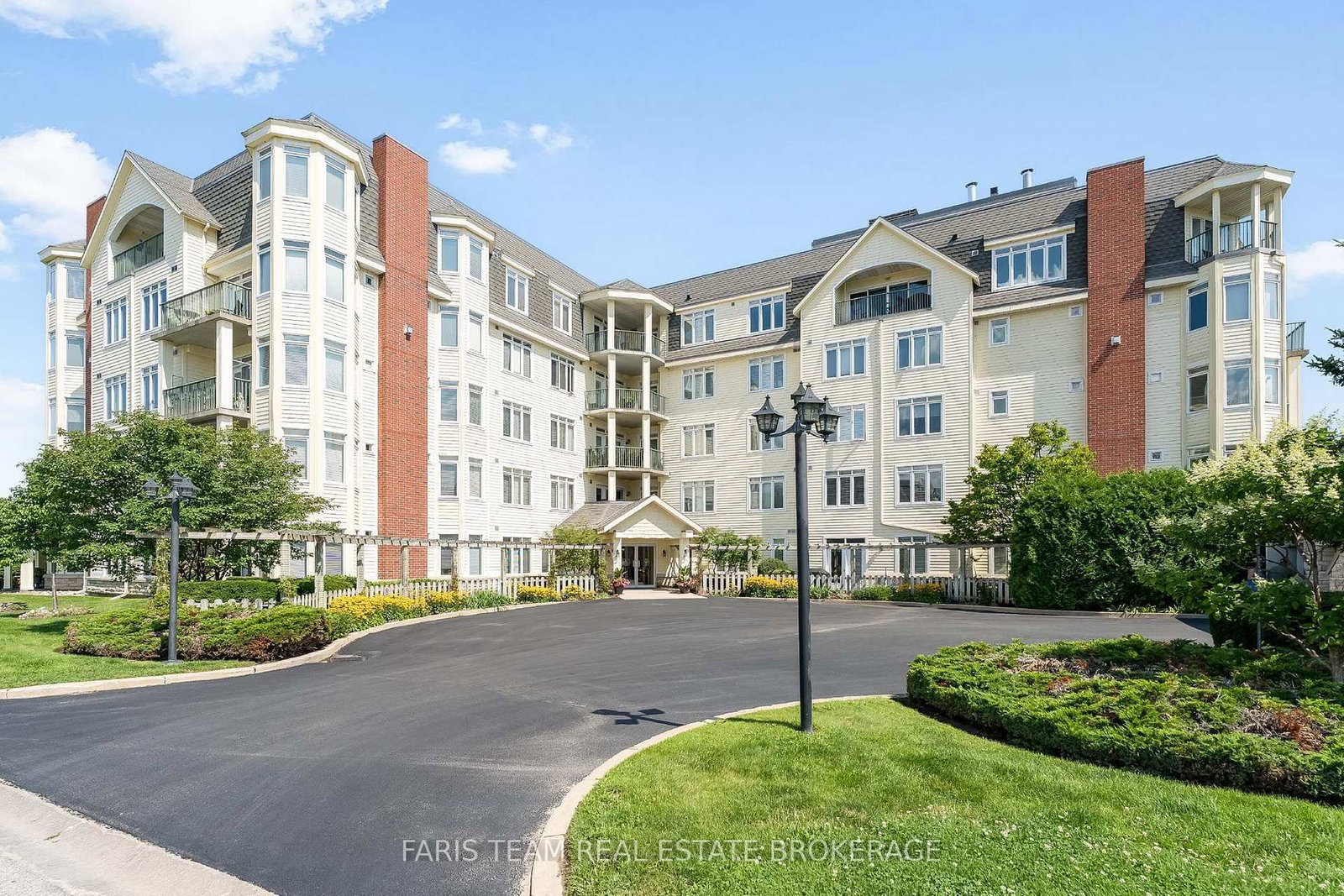 10 Bay Street E • #301 • Blue Mountains, ON photo 1