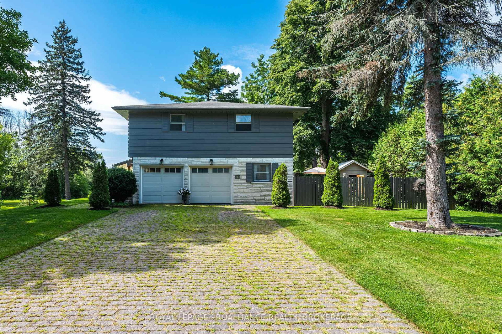 330 Elmwood Drive • Gananoque, ON photo 16