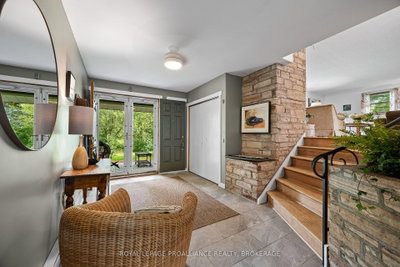330 Elmwood Drive • Gananoque, ON photo 6