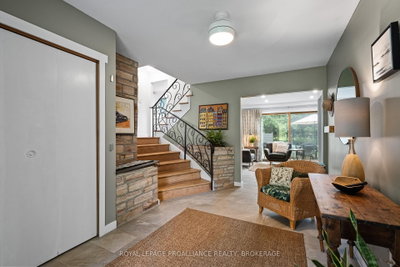 330 Elmwood Drive • Gananoque, ON photo 9
