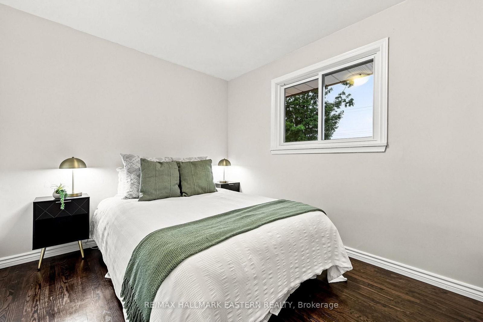 22 Kingdon Avenue • Selwyn, ON photo 16