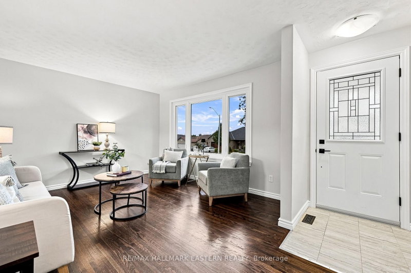 22 Kingdon Ave photo 5