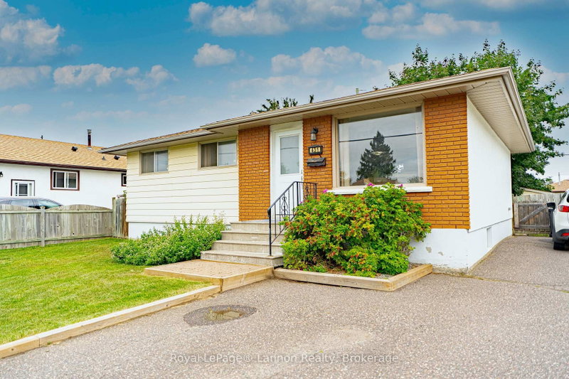 431 Churchill Drive W