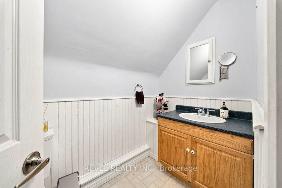 59 Lyons Avenue • Brantford, ON photo 28