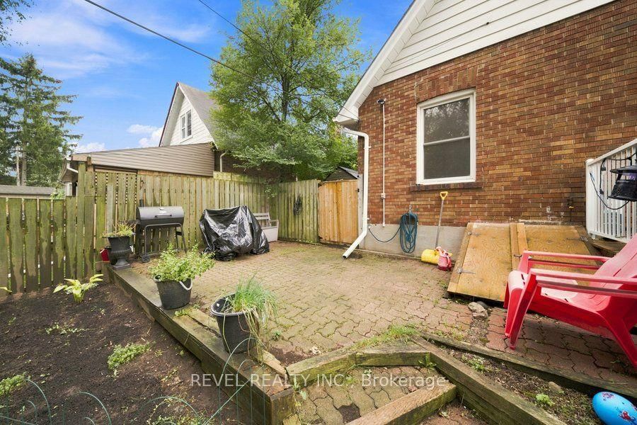59 Lyons Avenue • Brantford, ON photo 39