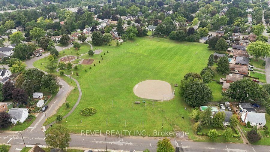 59 Lyons Avenue • Brantford, ON photo 49