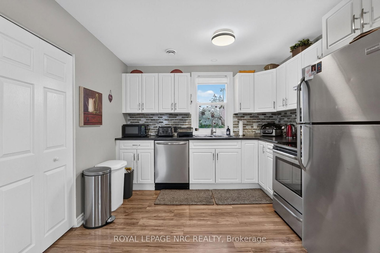 63 OAKWOOD Street • Port Colborne, ON photo 10