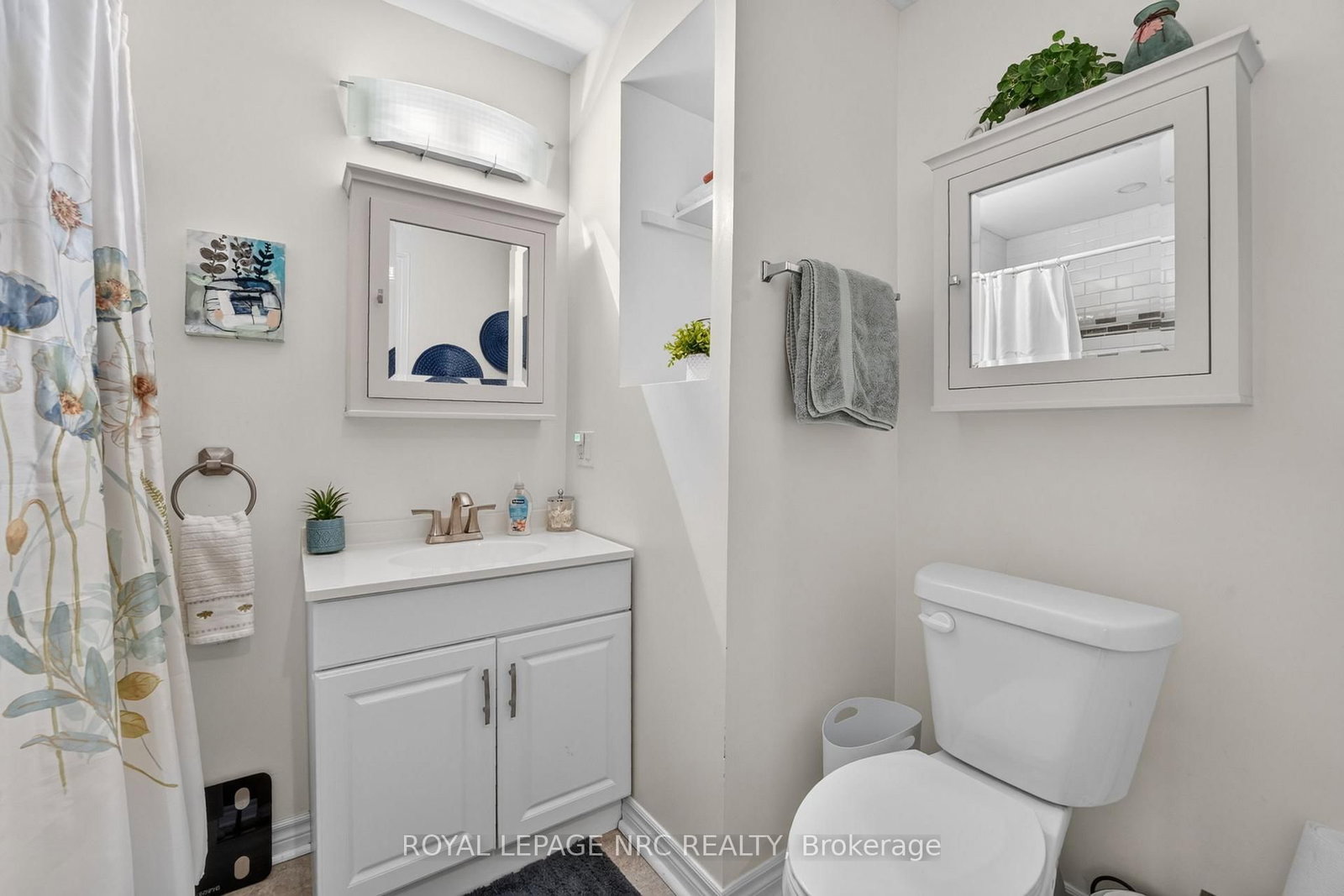 63 OAKWOOD Street • Port Colborne, ON photo 14