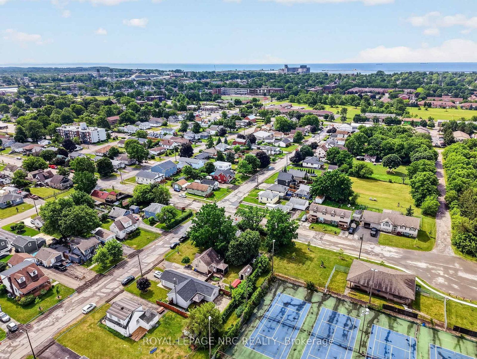 63 OAKWOOD Street • Port Colborne, ON photo 42