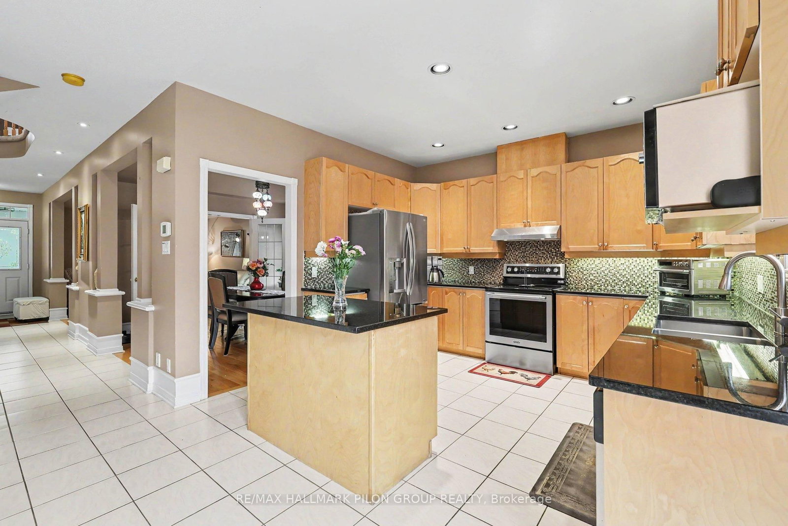 2039 Calico Crescent • Ottawa, ON photo 5