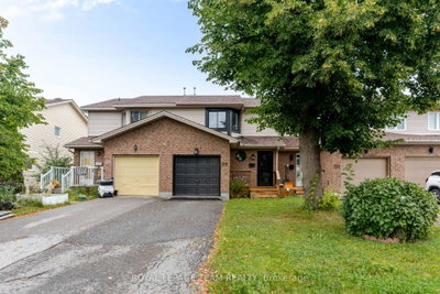 219 Jamieson Street • Almonte, ON photo 2