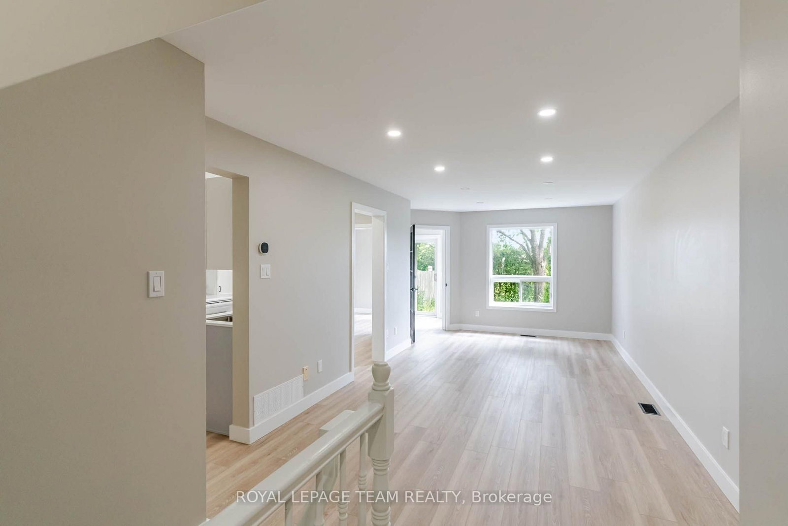 219 Jamieson Street • Almonte, ON photo 8