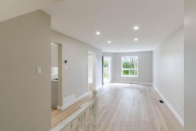219 Jamieson Street • Almonte, ON photo 8