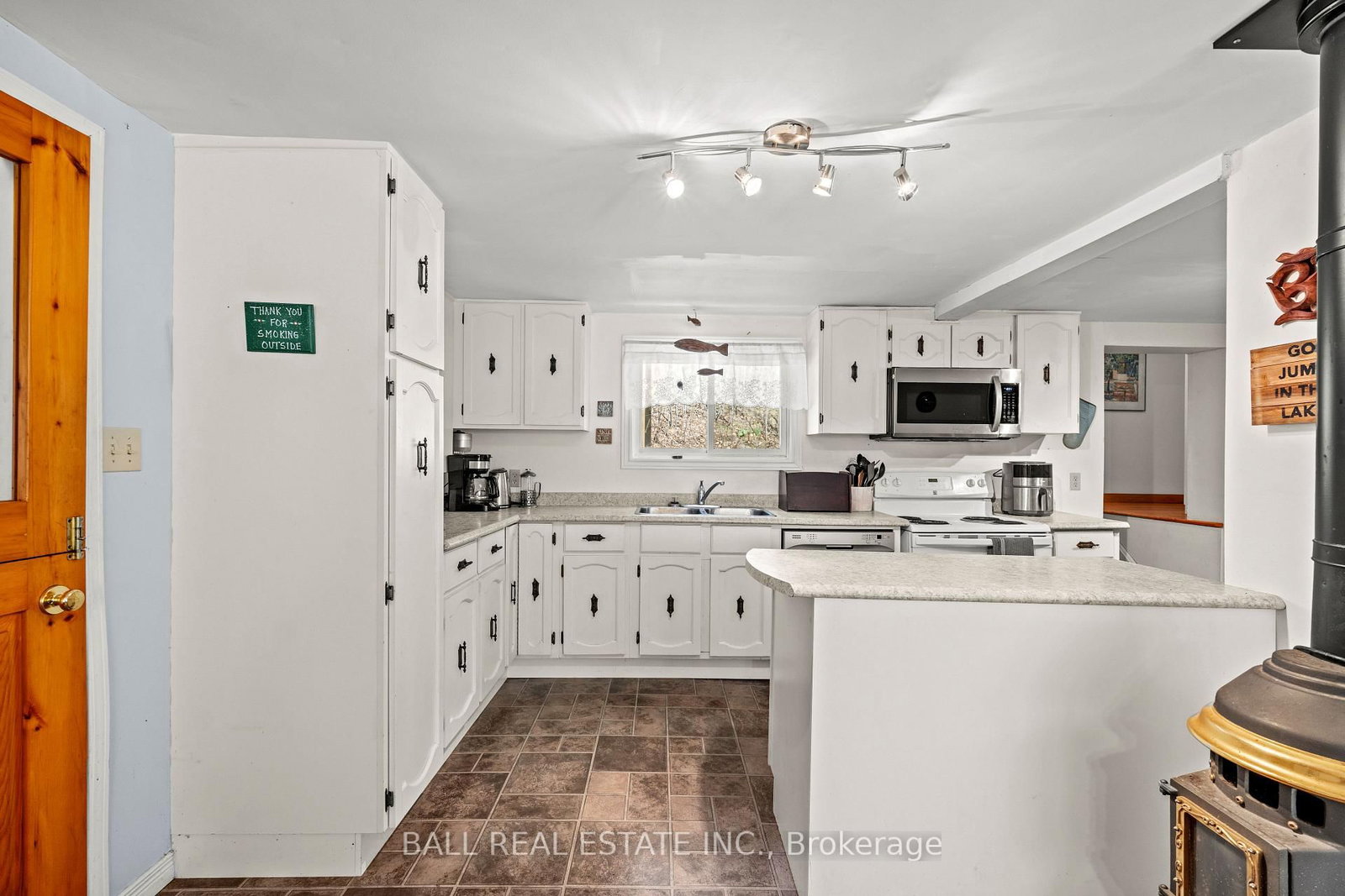 1089 Cedar Crest Lane • Clarendon Station, ON photo 11