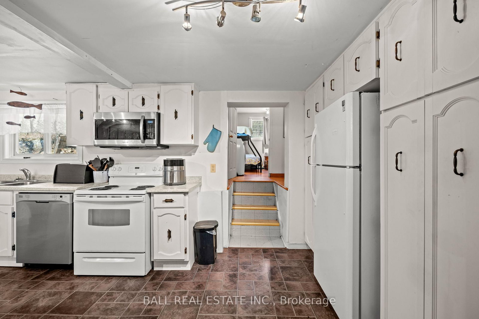 1089 Cedar Crest Lane • Clarendon Station, ON photo 14