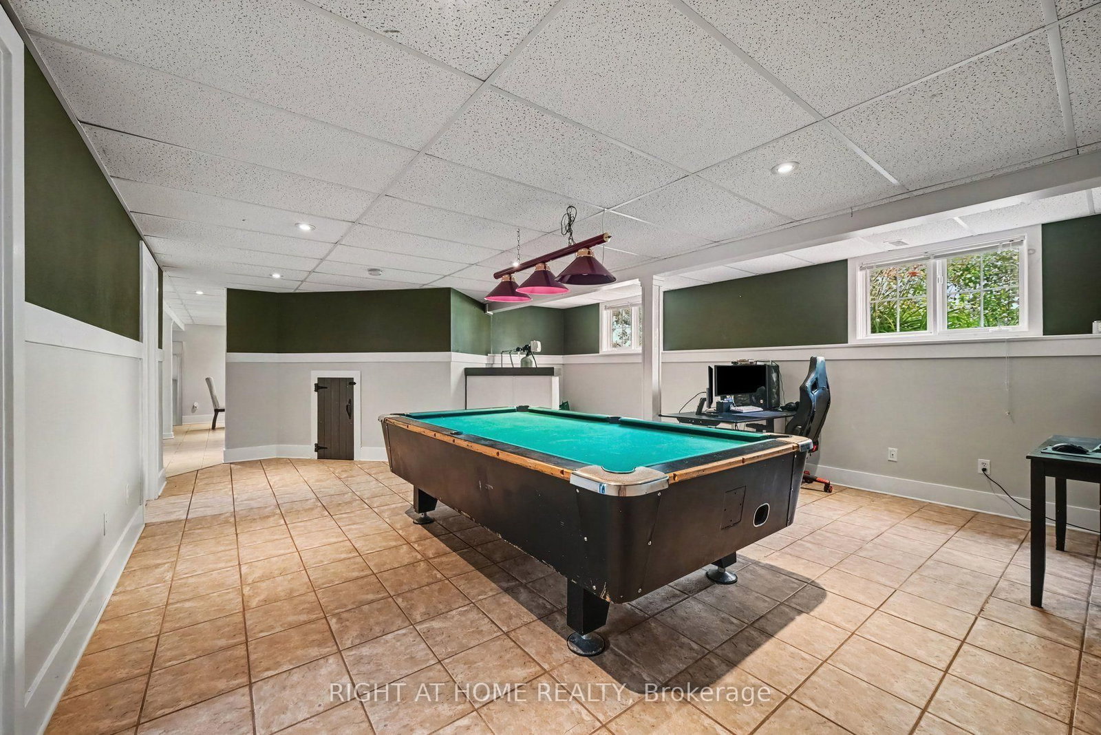 1588 Scottanne Street • Ottawa, ON photo 18