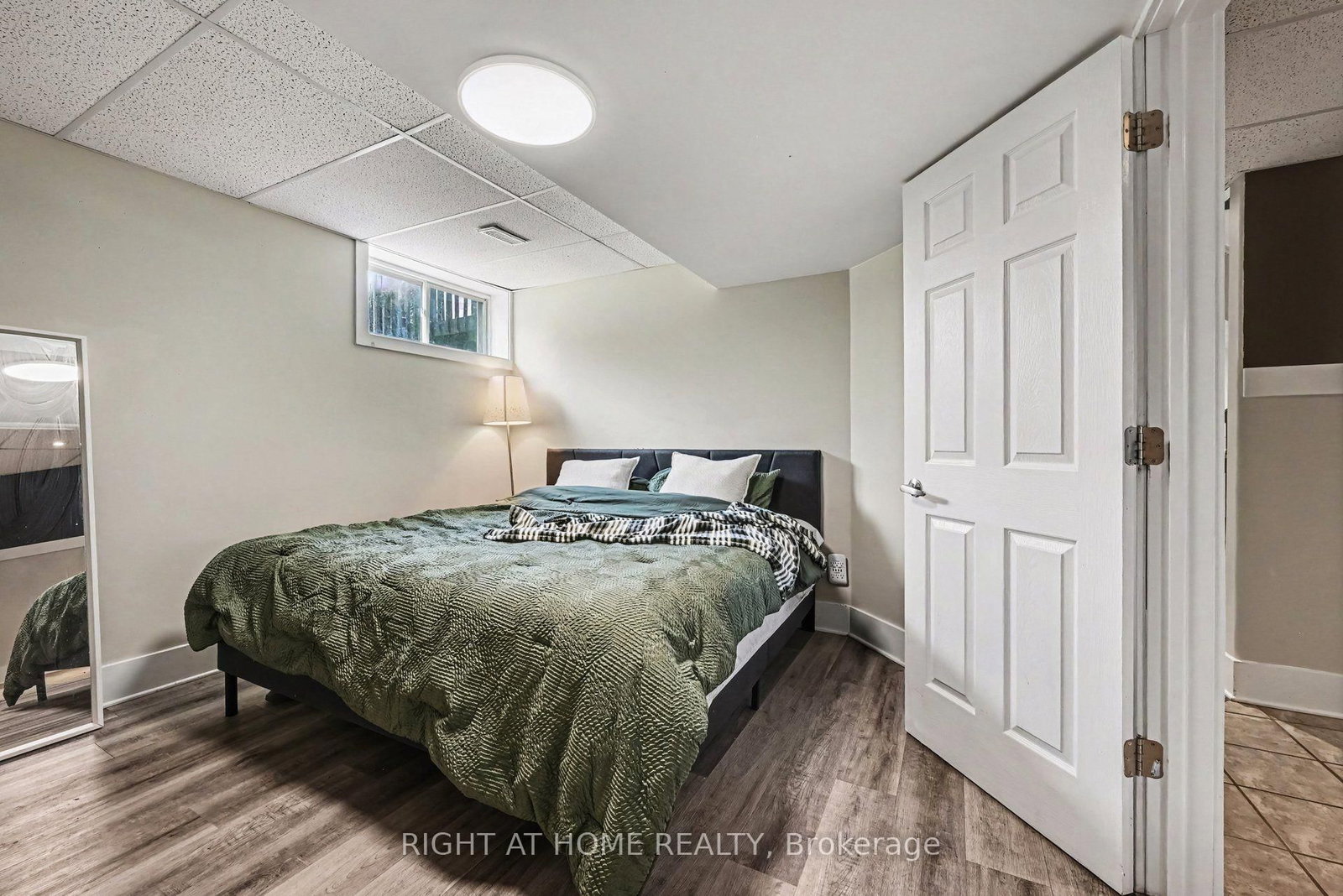 1588 Scottanne Street • Ottawa, ON photo 22