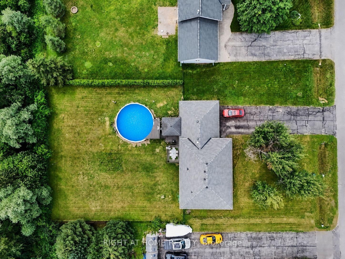 1588 Scottanne Street • Ottawa, ON photo 33