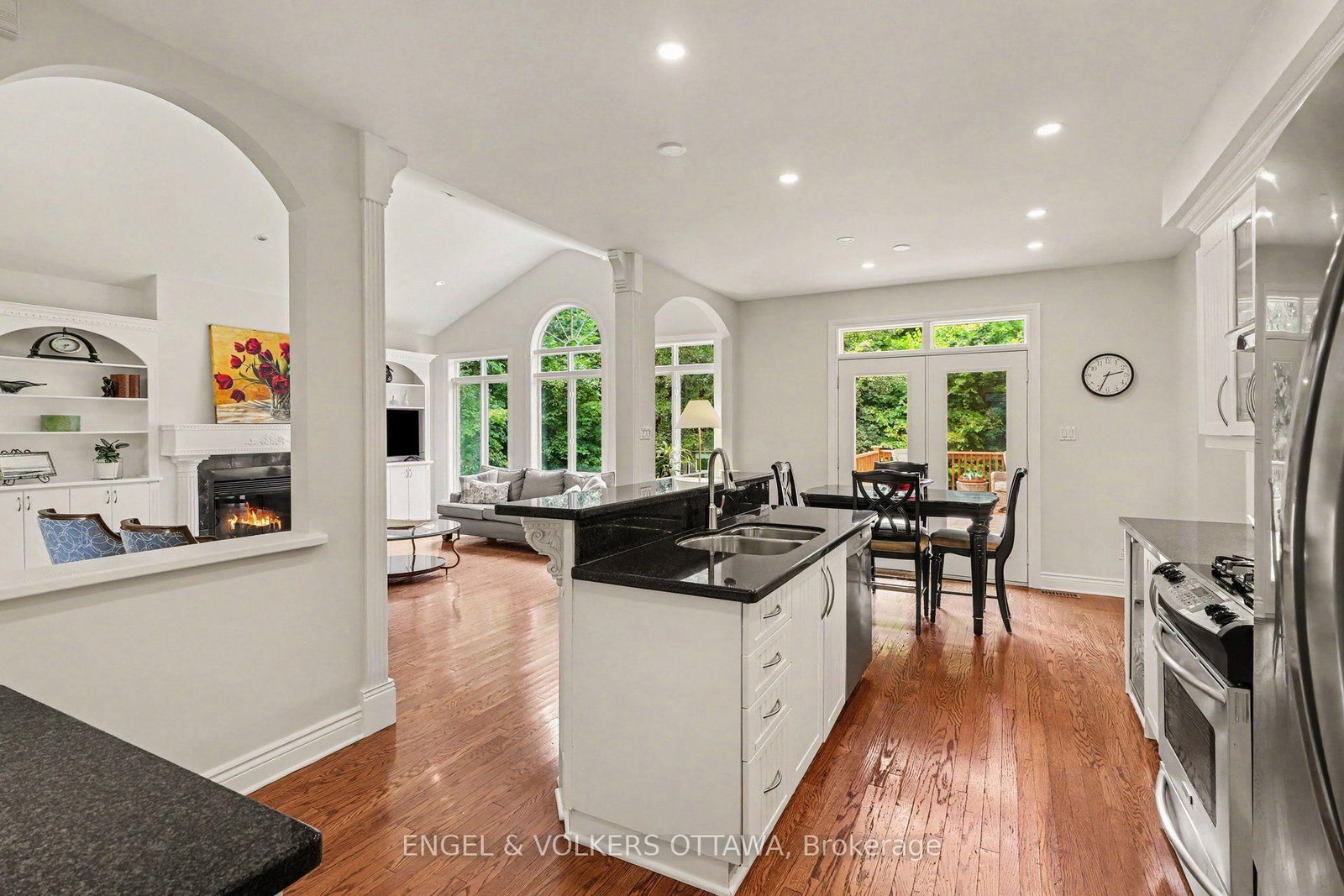 6235 Deermeadow Drive • Ottawa, ON photo 15