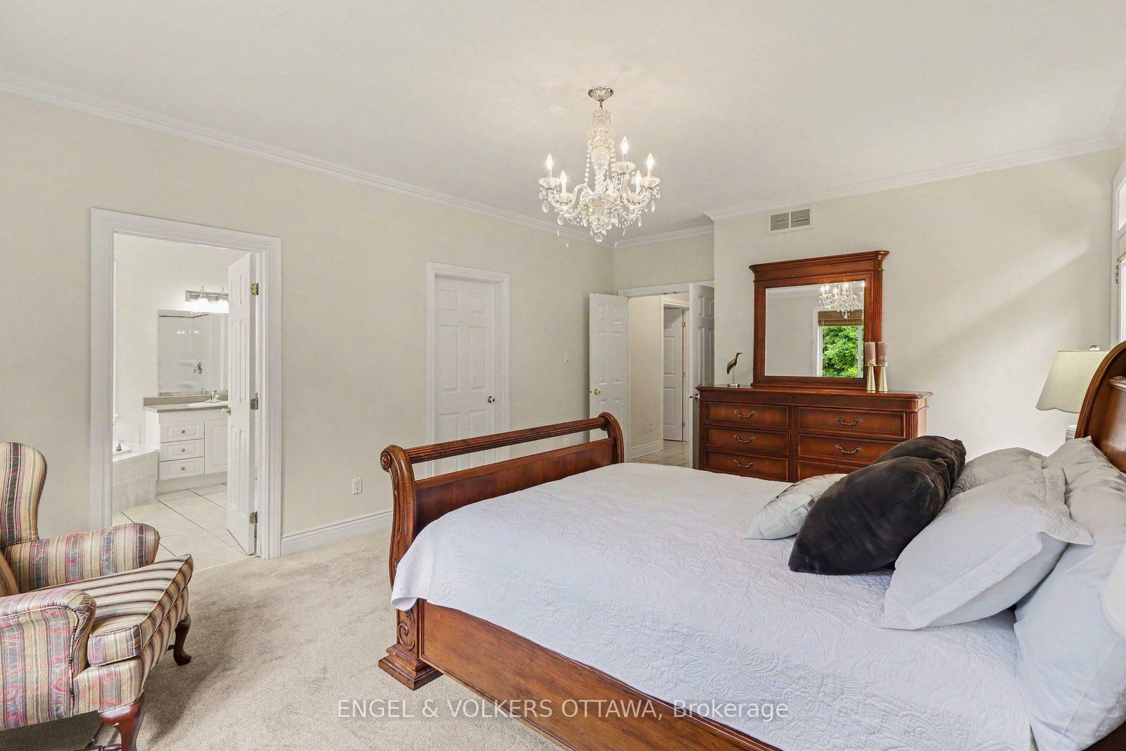 6235 Deermeadow Drive • Ottawa, ON photo 19