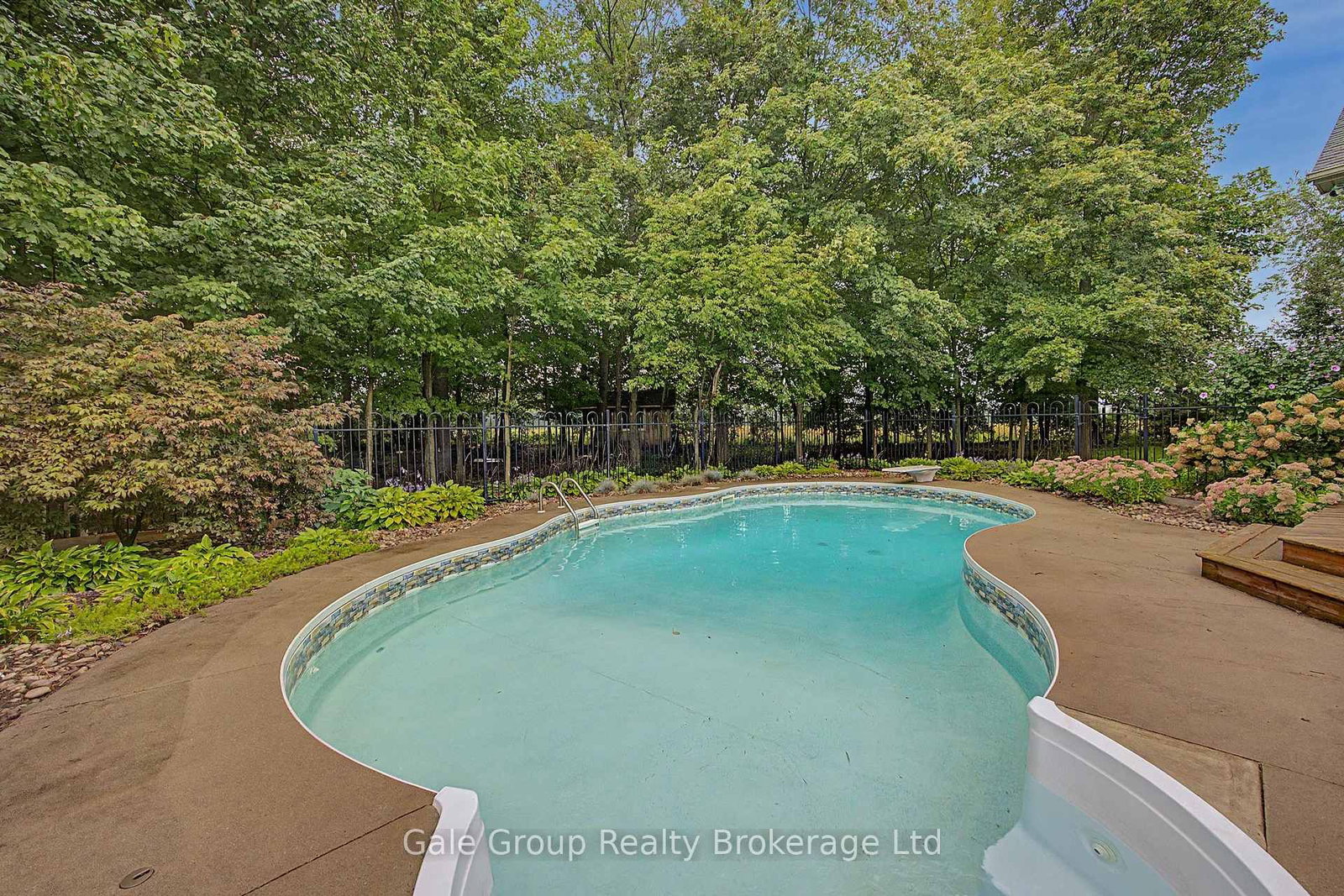 65 Wintergreen Crescent • Norfolk, ON photo 11