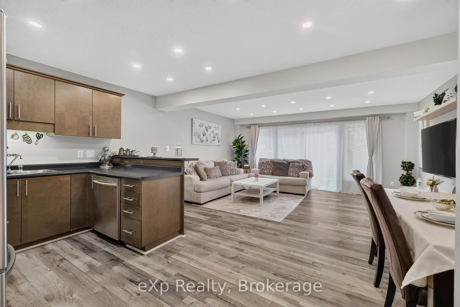 975 Strasburg Road • #4 • Kitchener, ON photo 5