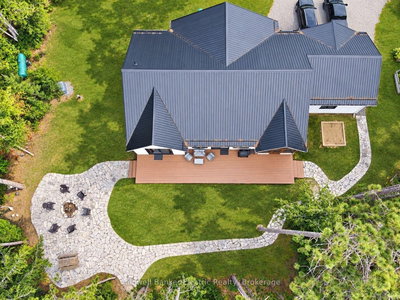 17 Ida Ho Lane • Bancroft, ON photo 2