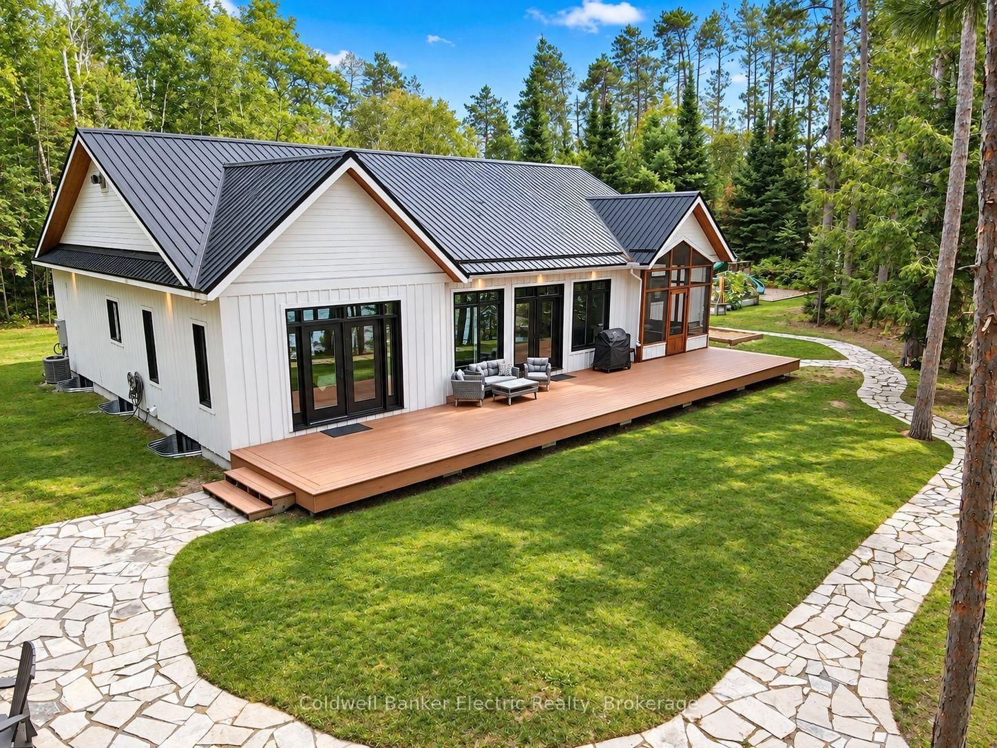 17 Ida Ho Lane • Bancroft, ON photo 3