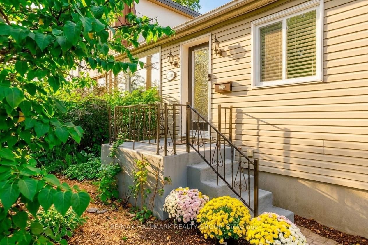 236 Northwestern Avenue • Ottawa, ON photo 4