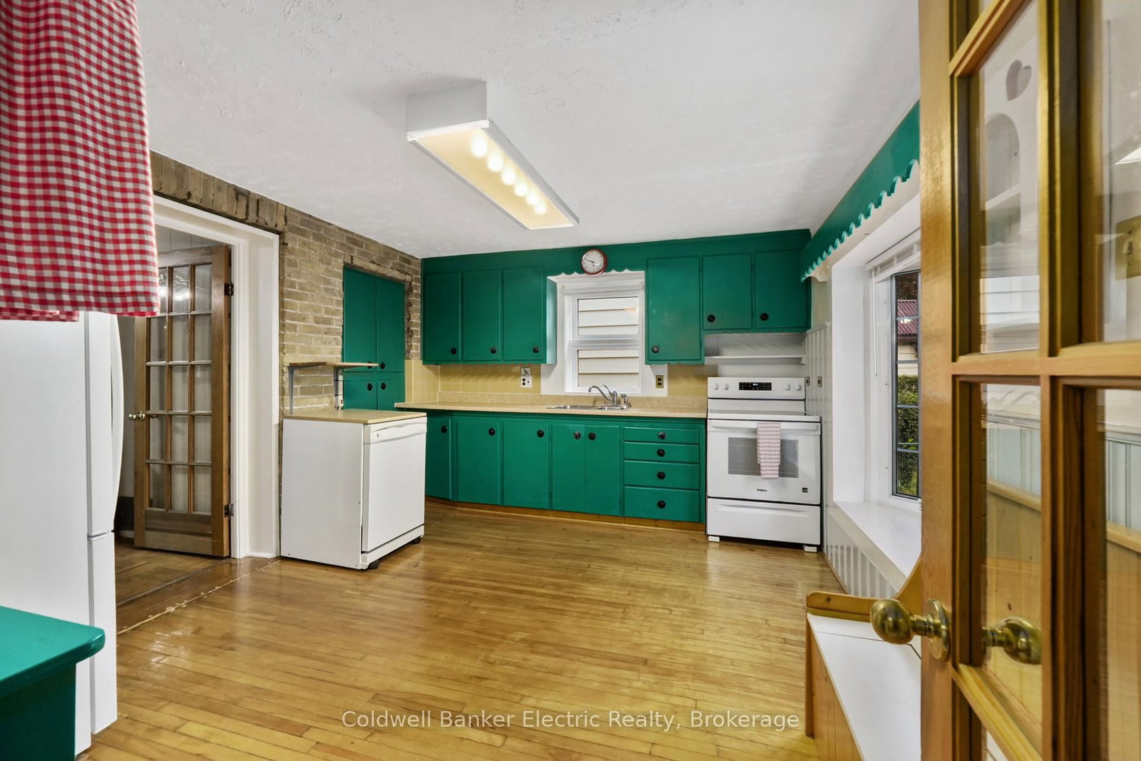 553 Chamberlain Street • Peterborough, ON photo 9