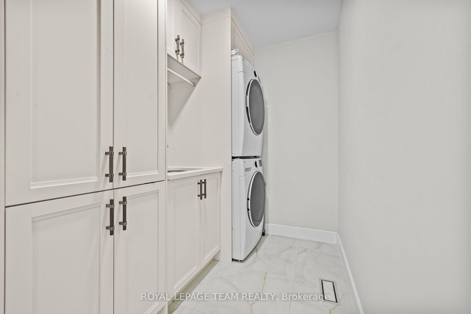 1288 Plante Drive • Ottawa, ON photo 13