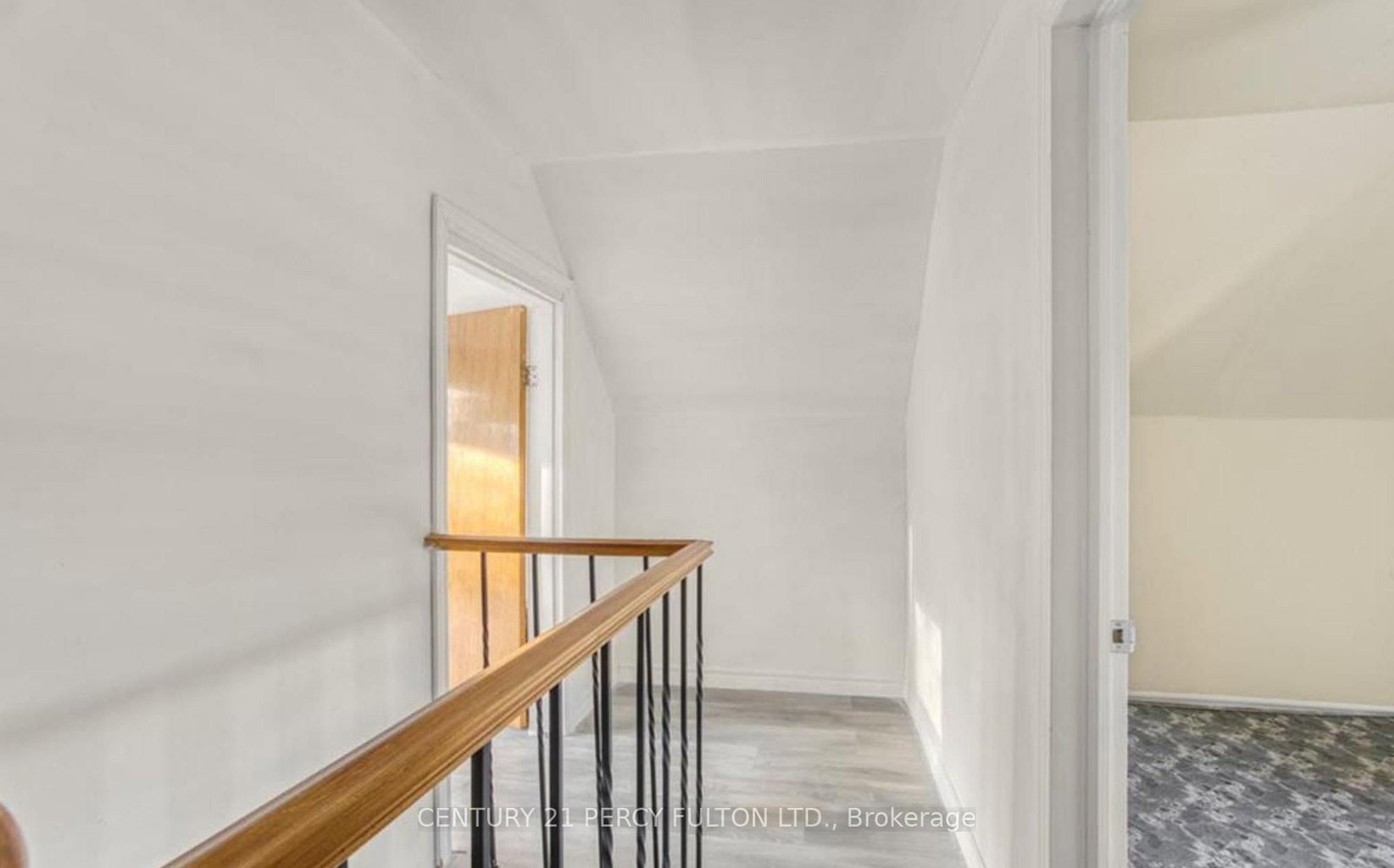 130 Stirton Street • Hamilton, ON photo 17