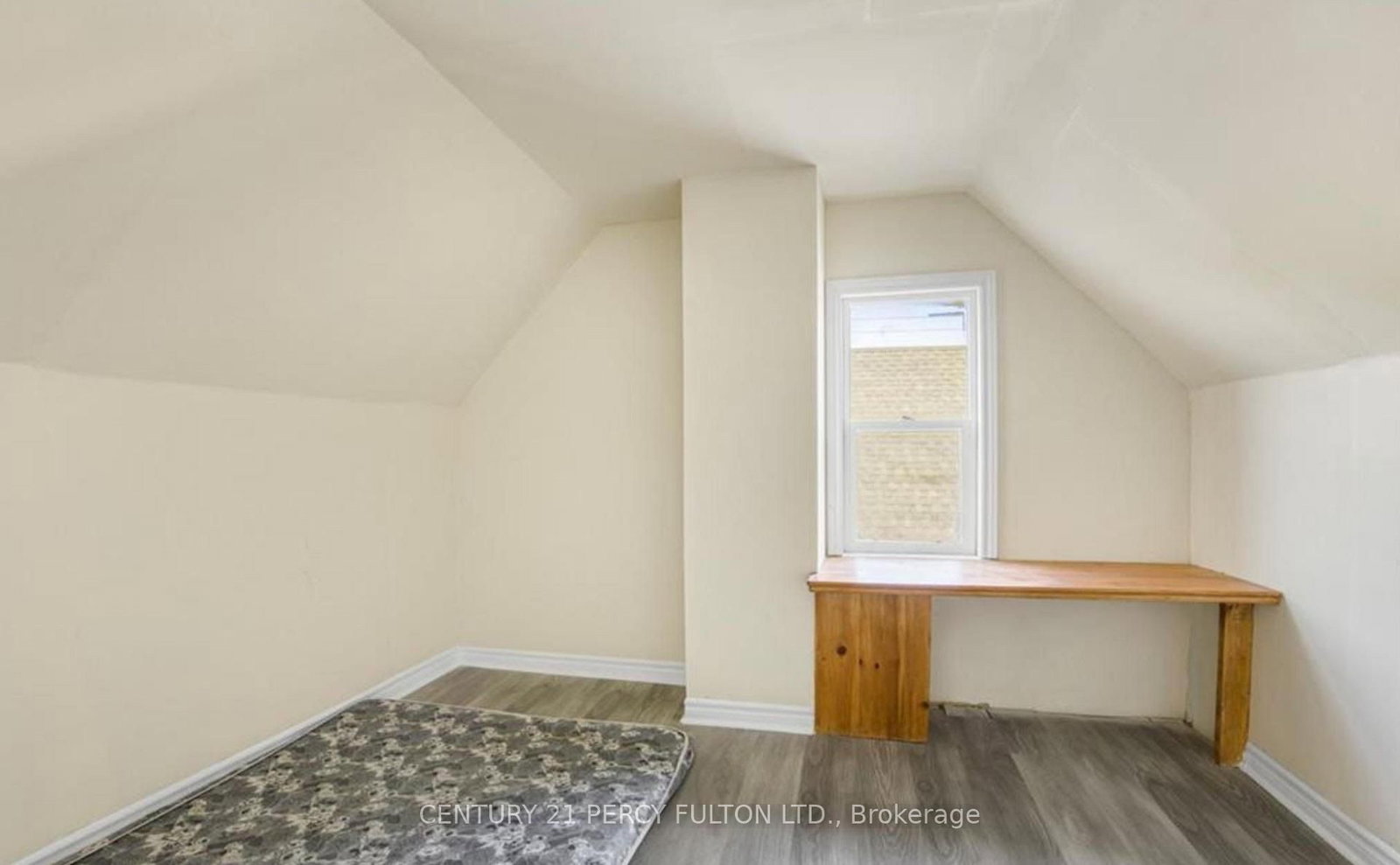 130 Stirton Street • Hamilton, ON photo 18