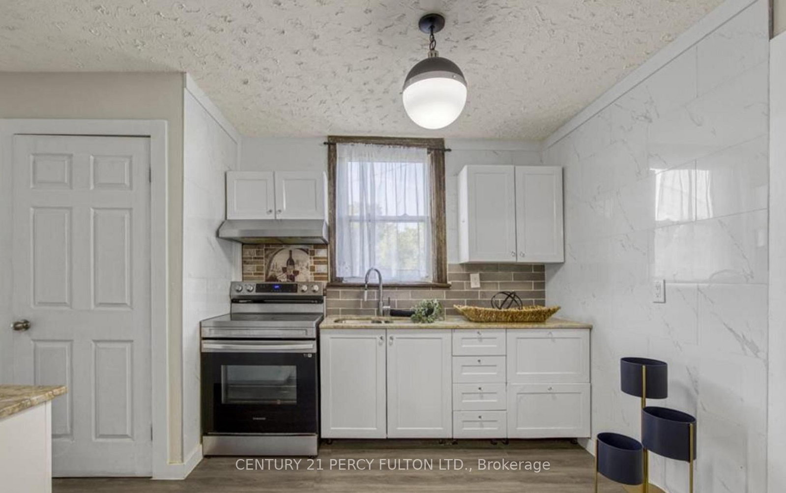 130 Stirton Street • Hamilton, ON photo 9