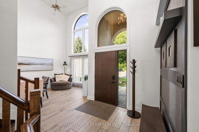 55 Witherspoon Crescent • Ottawa, ON photo 4
