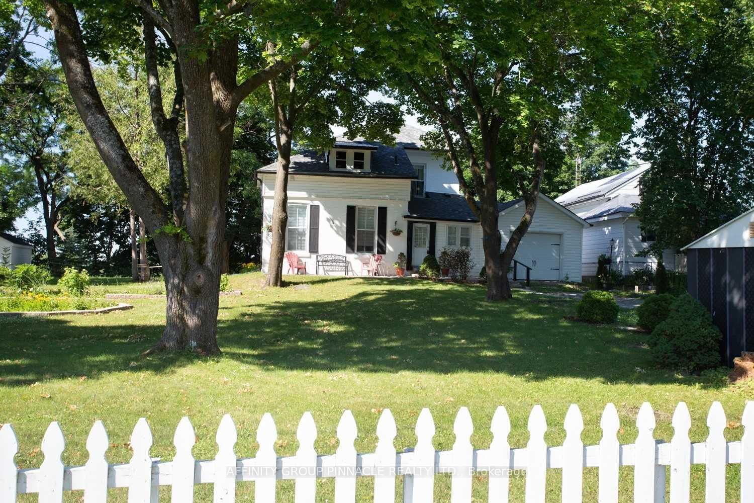 17 Dodd Street • Kawartha Lakes, ON photo 6