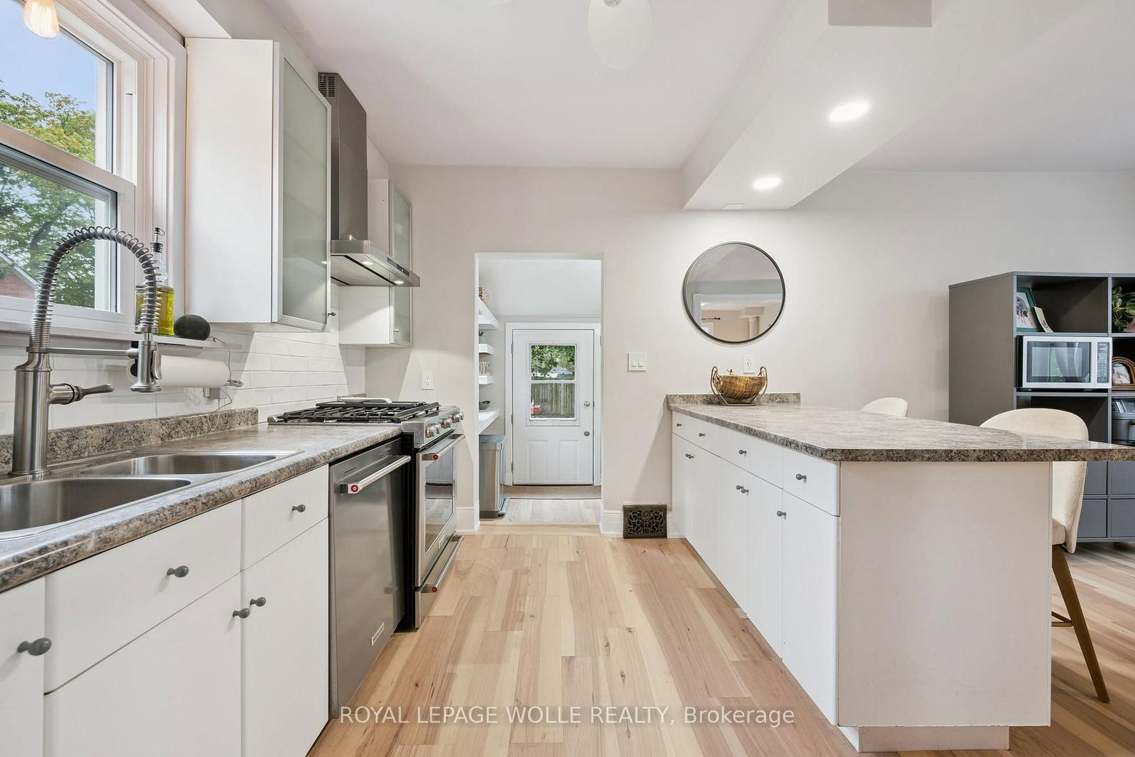 132 Perth Street • Stratford, ON photo 15