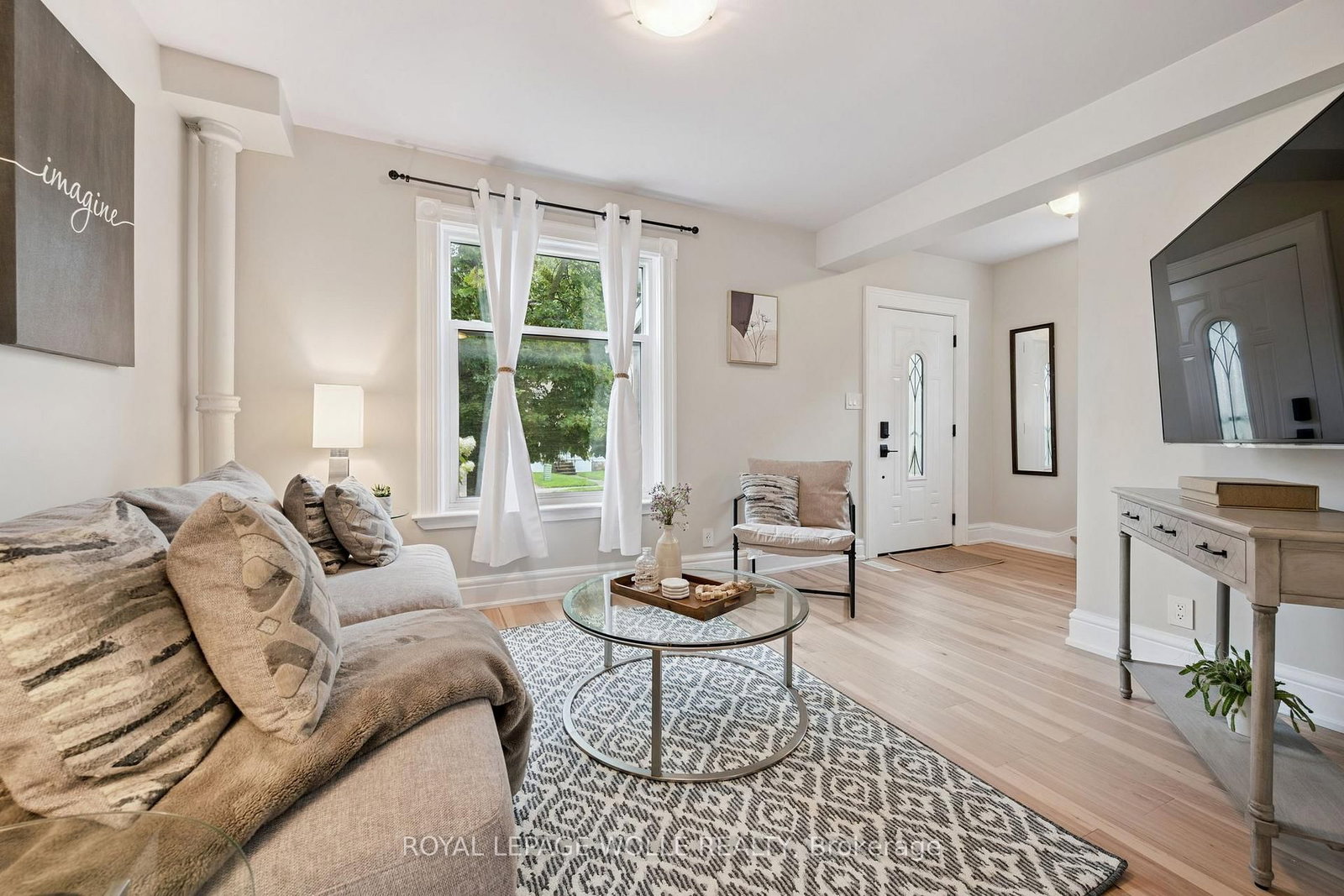 132 Perth Street • Stratford, ON photo 9