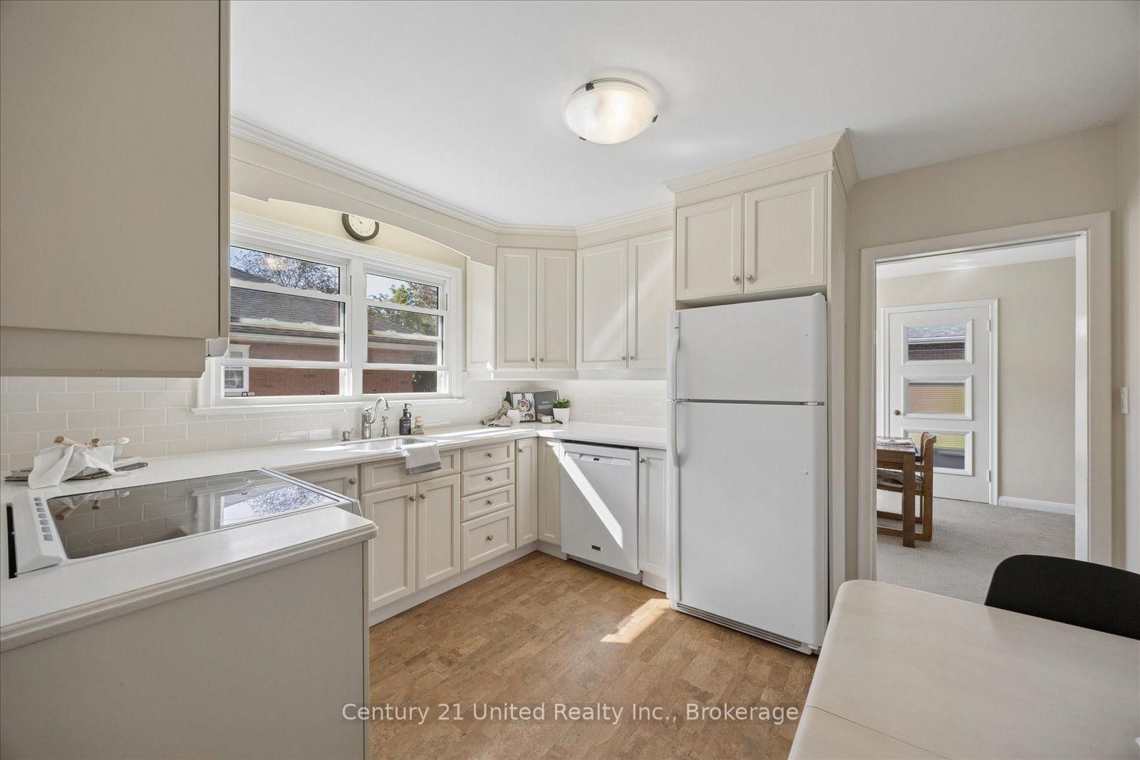 797 Valleyview Drive • Peterborough, ON photo 12