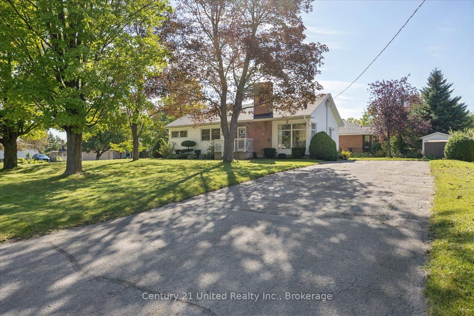 797 Valleyview Drive • Peterborough, ON photo 4