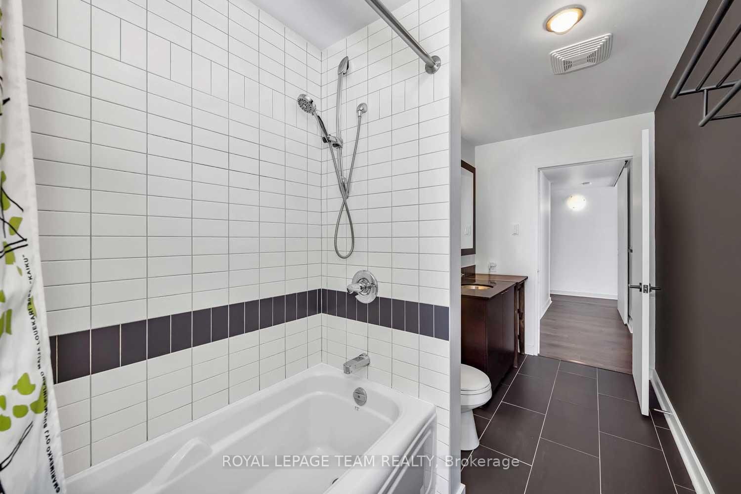 324 Laurier Avenue W • #2010 • Ottawa, ON photo 13