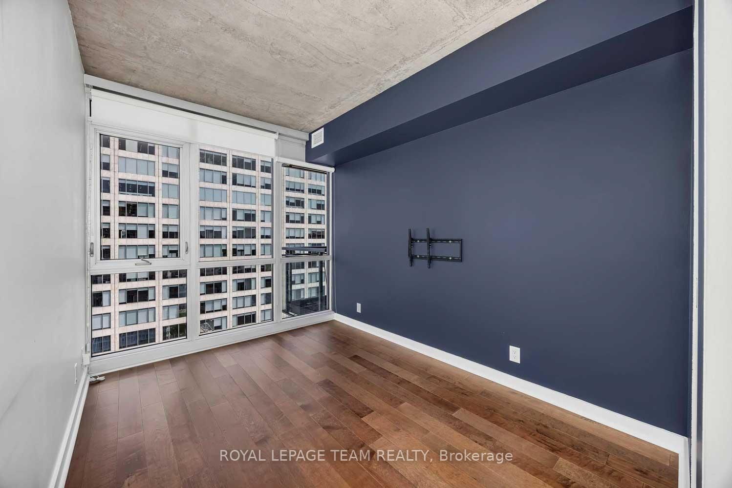 324 Laurier Avenue W • #2010 • Ottawa, ON photo 17