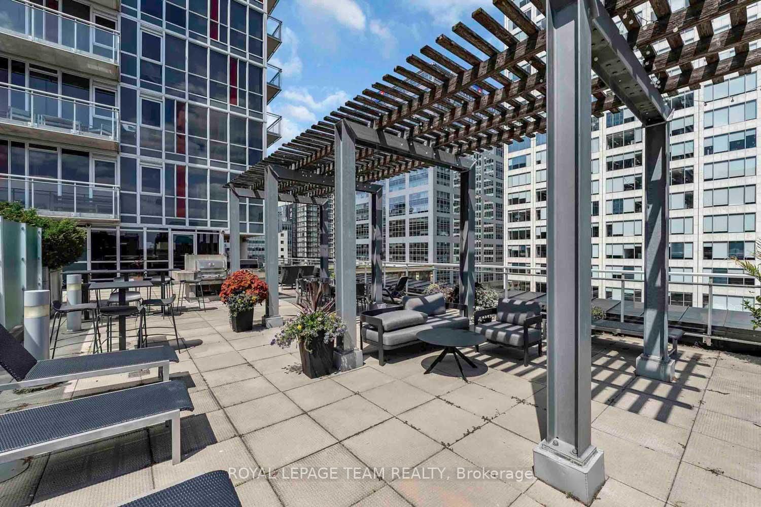 324 Laurier Avenue W • #2010 • Ottawa, ON photo 24