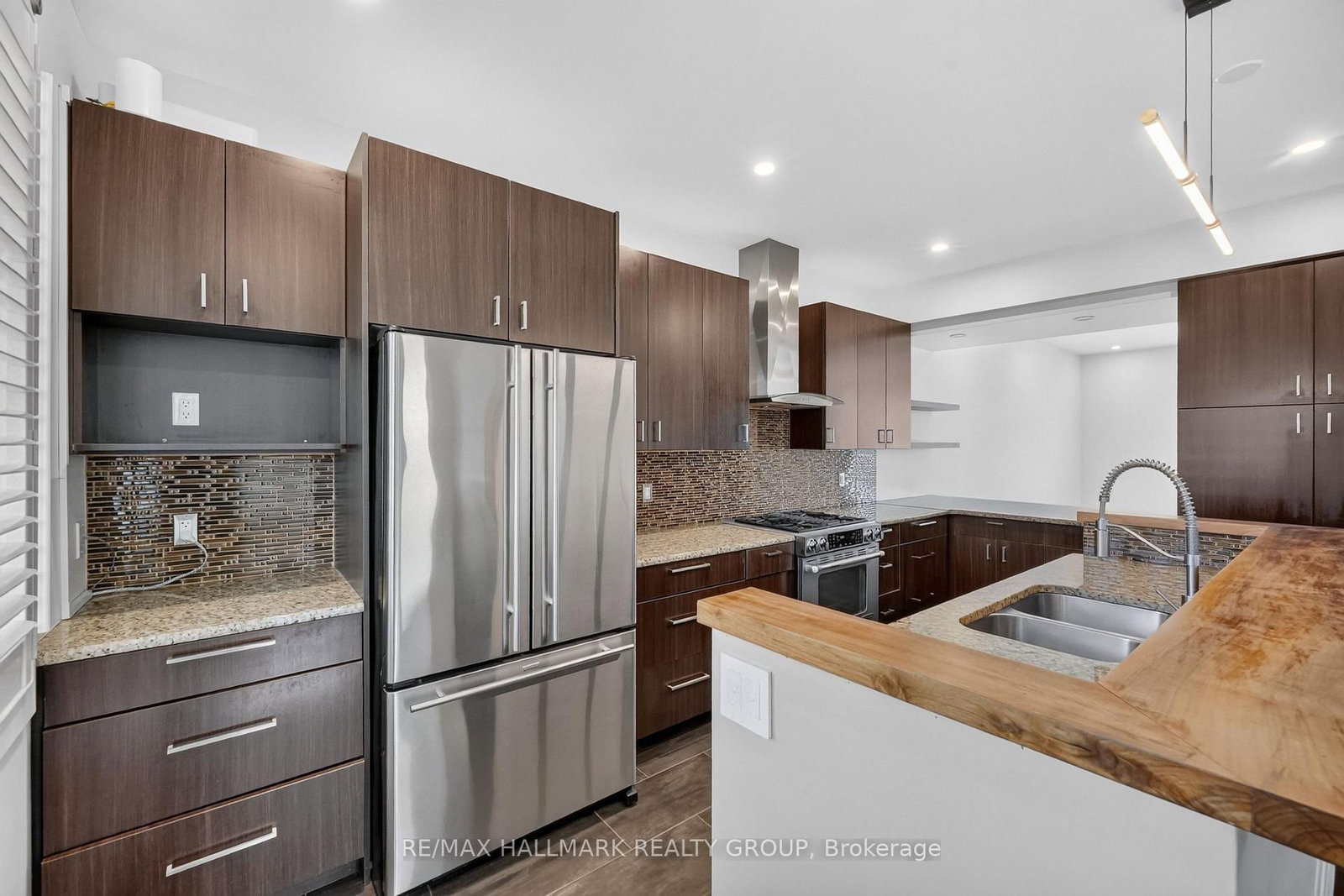1559 Queensdale Avenue • Ottawa, ON photo 16